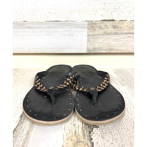 UGG Women’s 7 Black Tan Leather Braided Slip On Flip Flop Sandal Summer Beach - Picture 4 of 7